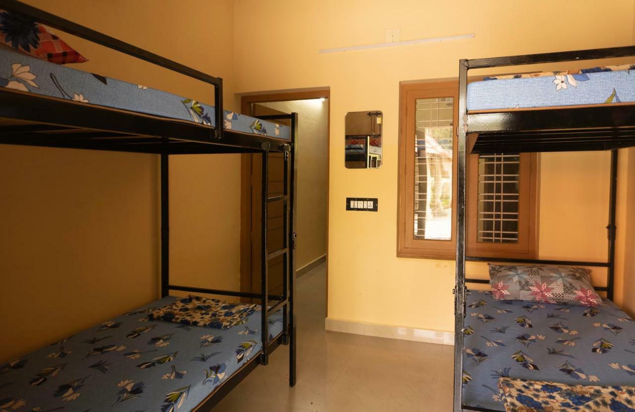 Alappuzha Aramana Holiday Inn المظهر الخارجي الصورة